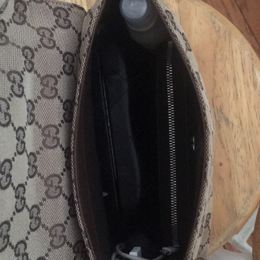 GUCCI vintage bag-authentic-price is firm - Picture 7 of 9